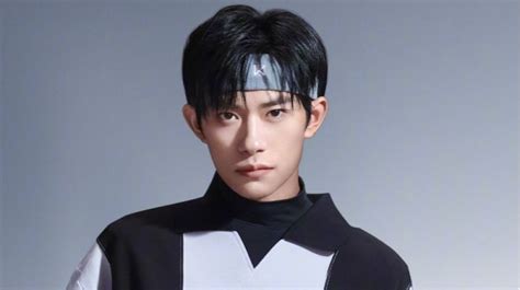 Il Concerto di Gala del Genio: La Storia Travolgente del Successo di Jackson Yee!